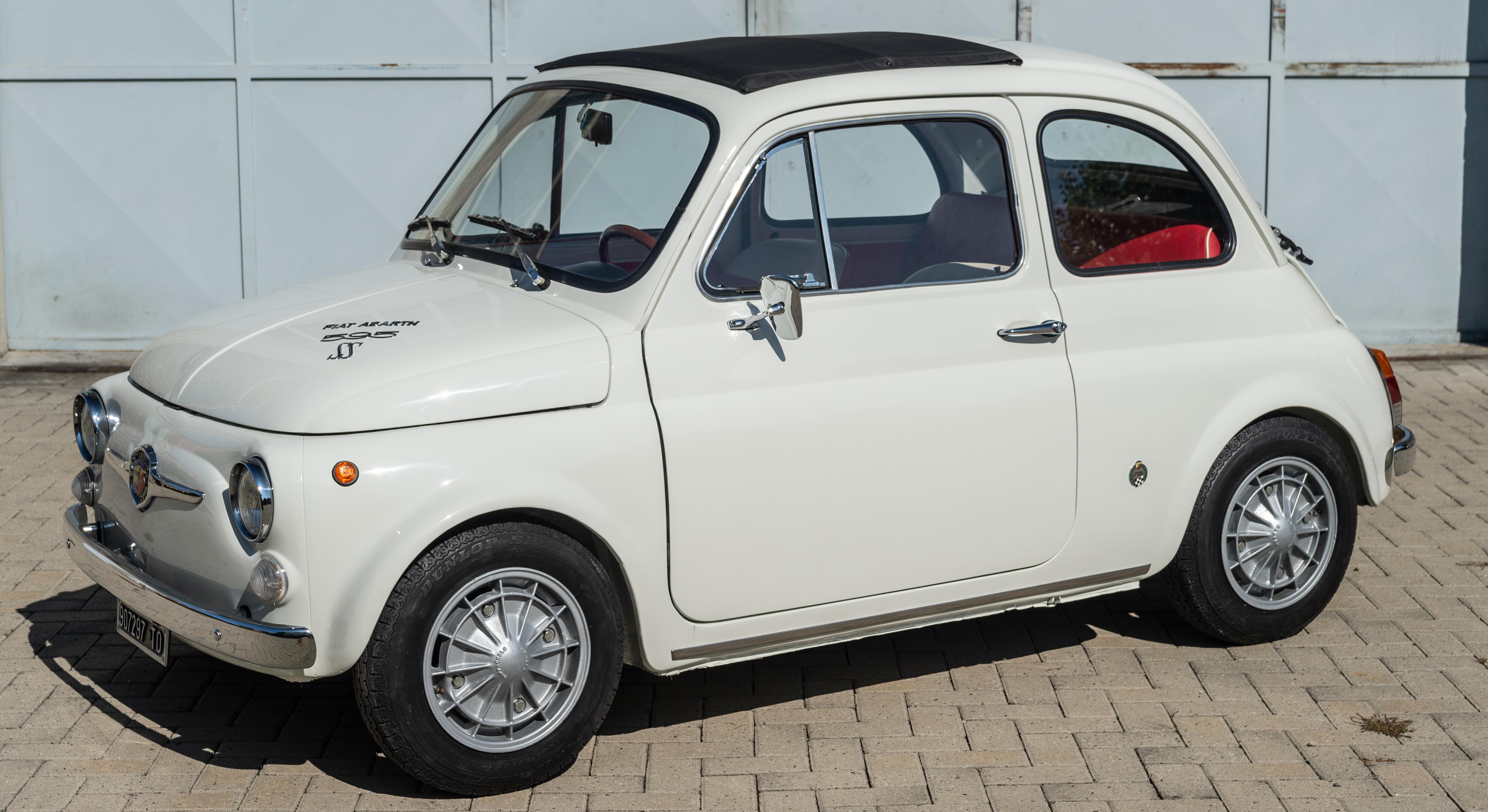 ミニカー FIAT ABARTH 595 SS Pieve Santo Stefano FIAT ABARTH 595 SS Pieve Santo Stefano おもちゃ