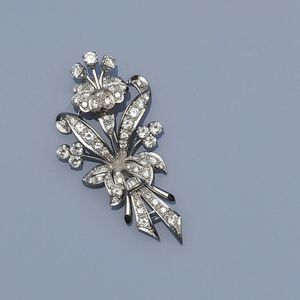 Bonhams : A diamond spray brooch