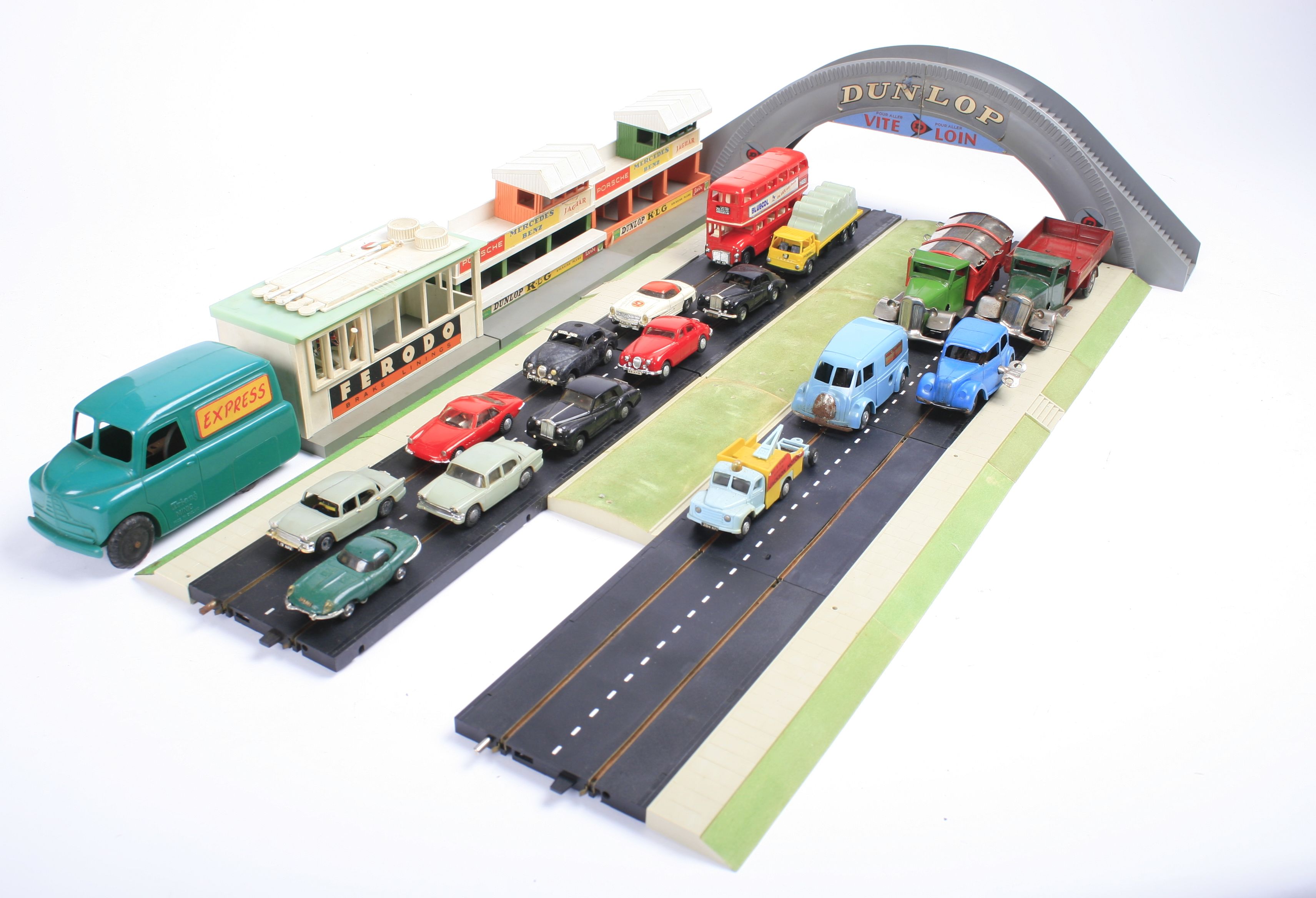 Miniature 1:43 Tri-ang Minic - Morris Van Minic Transport - Avec Boîte
