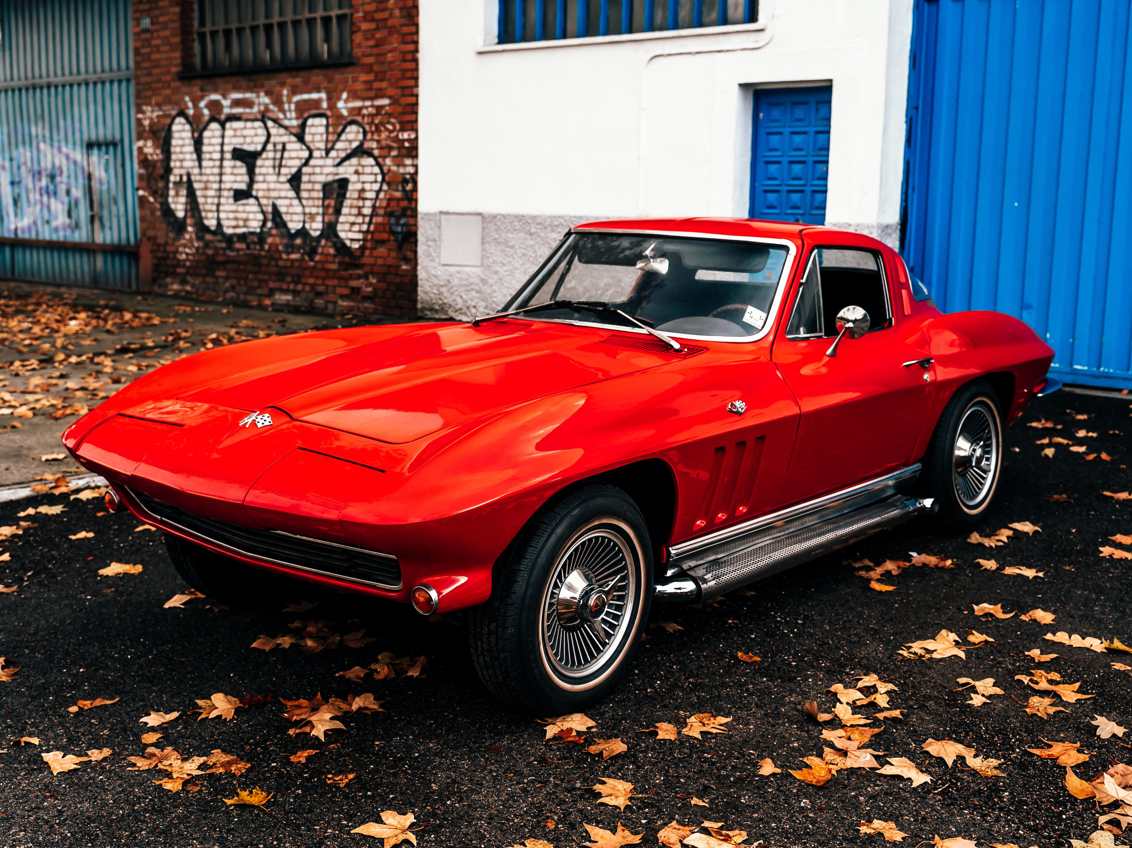 1/64 マイスト レッカー車 CORVETTE STIGRAY COUPE 926712.jpg