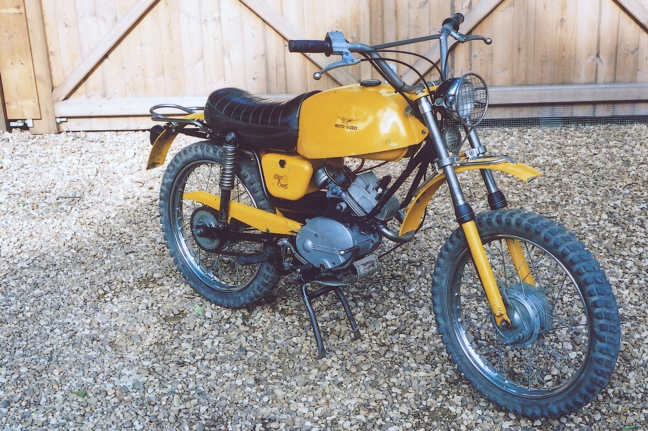 Yellow Dingo Cross 50 Depliant: MOTO GUZZI Dingo 50 Modelli 1967