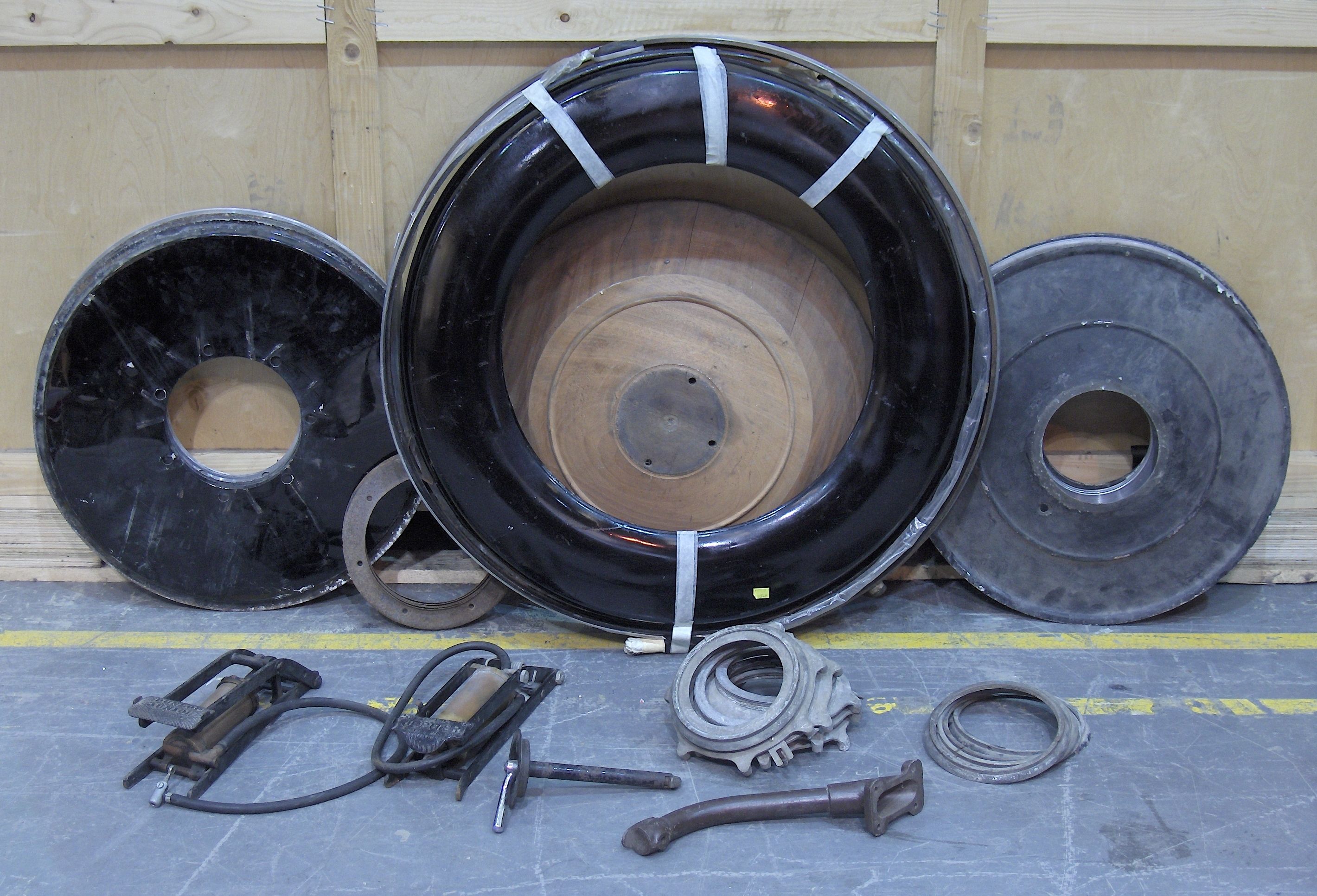 Bonhams Cars RollsRoyce 20/25hp wheelcovers, hubcaps and accessories,