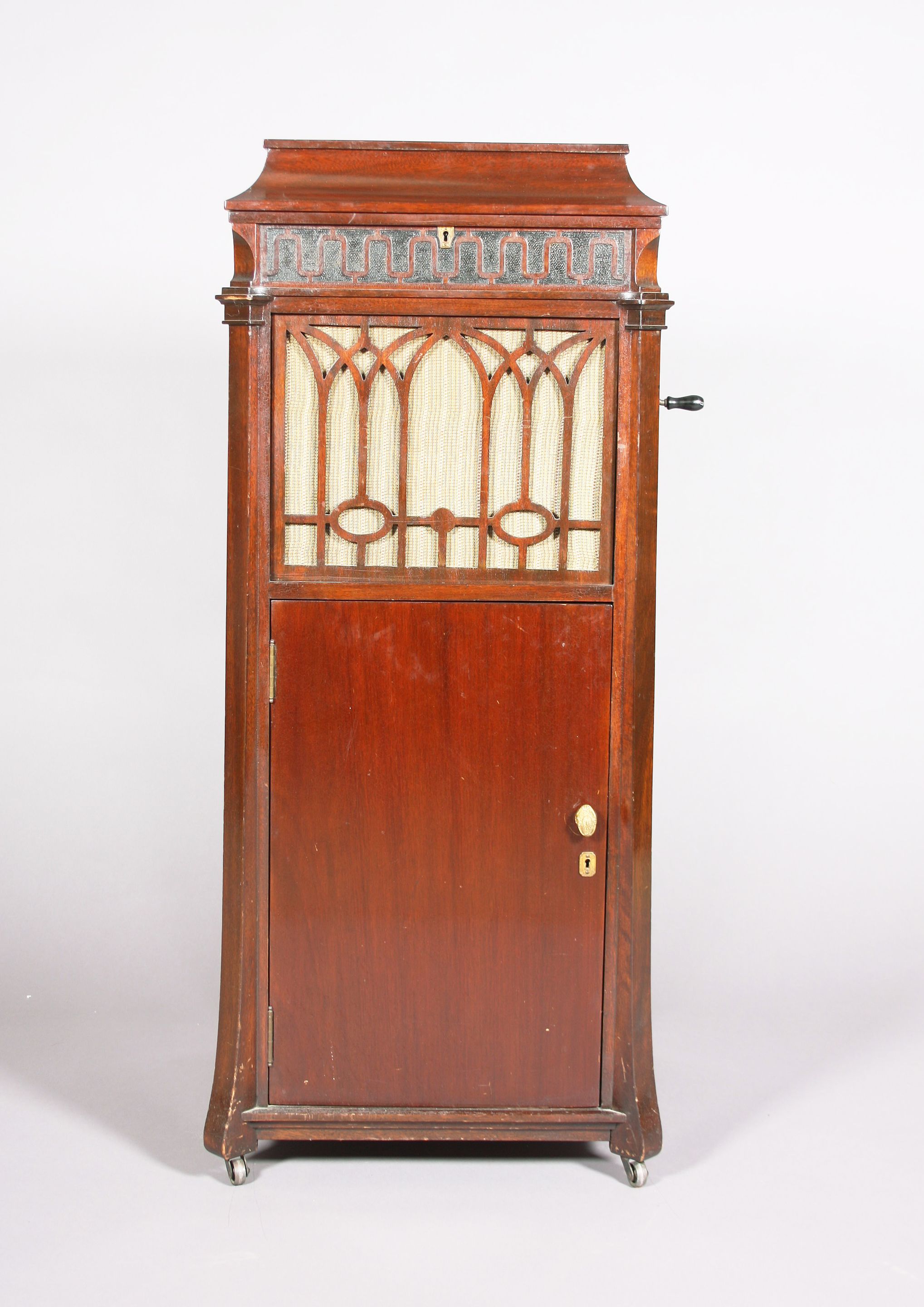 Bonhams : An Edison Diamond Disc phonograph, Official Laboratory