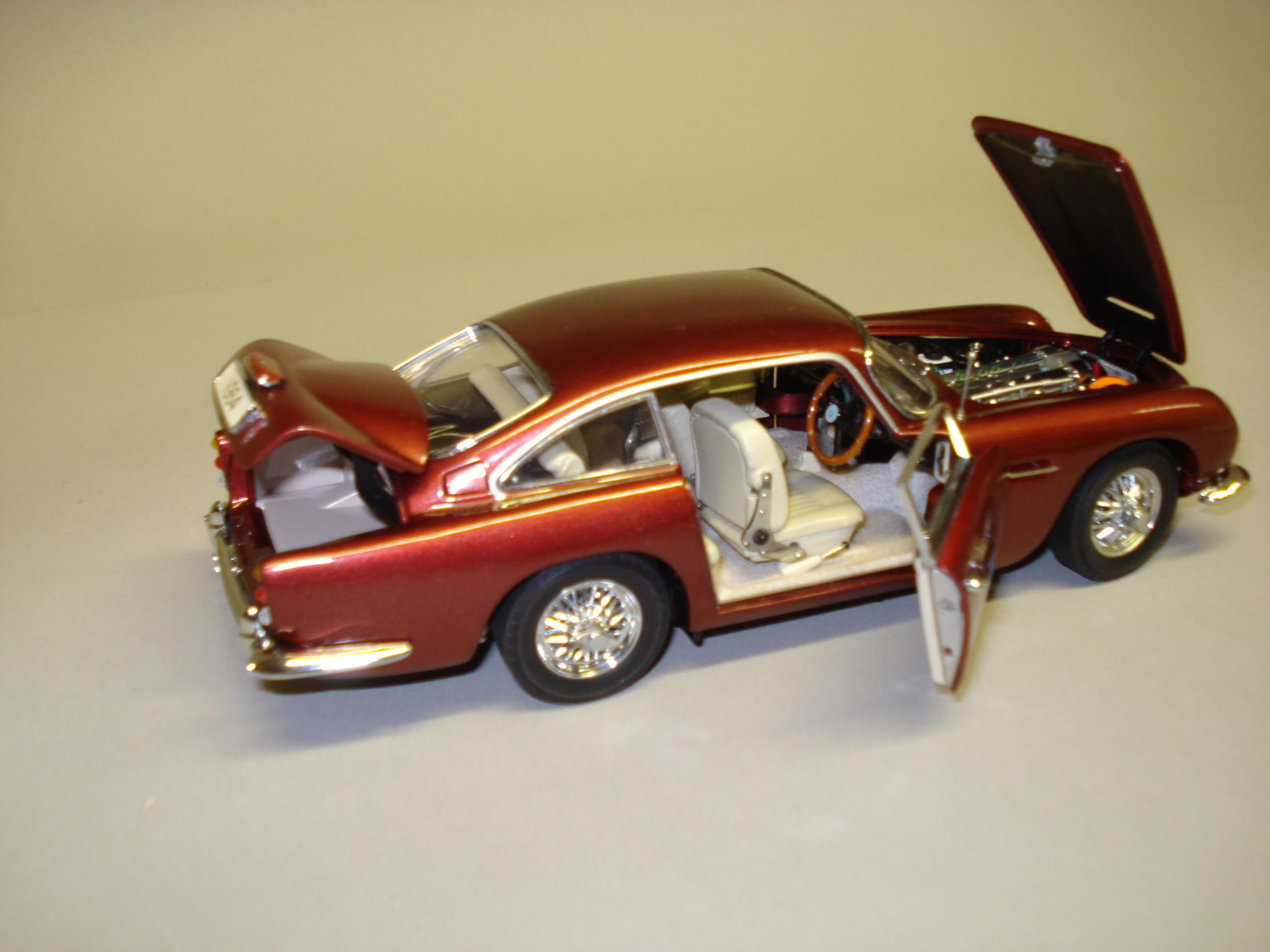 Bonhams Cars : A 124 scale model of a 1964 Aston Martin DB5