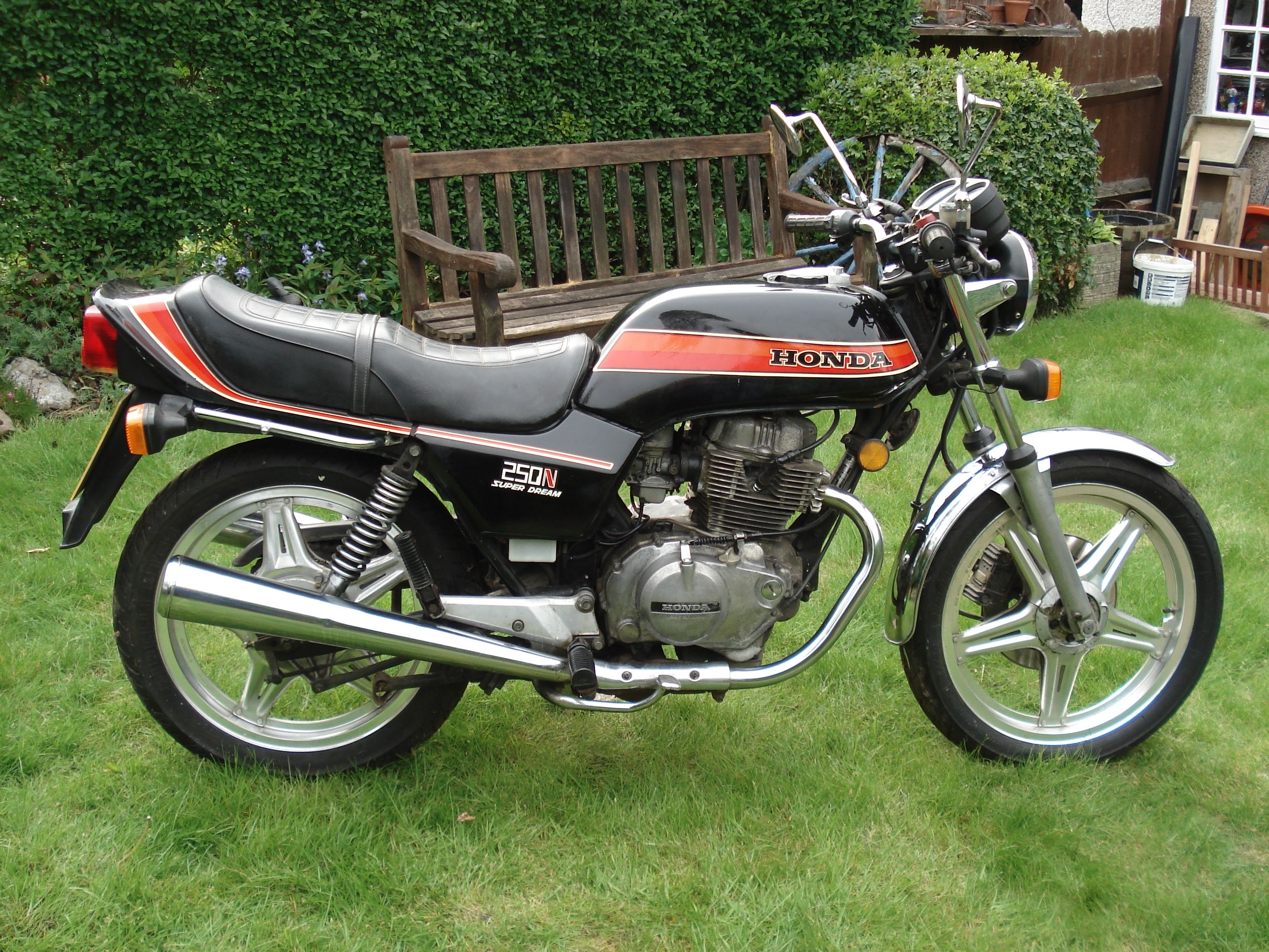 Bonhams Cars : 1981 Honda CB250N Super Dream Frame no. JHMCB250N 