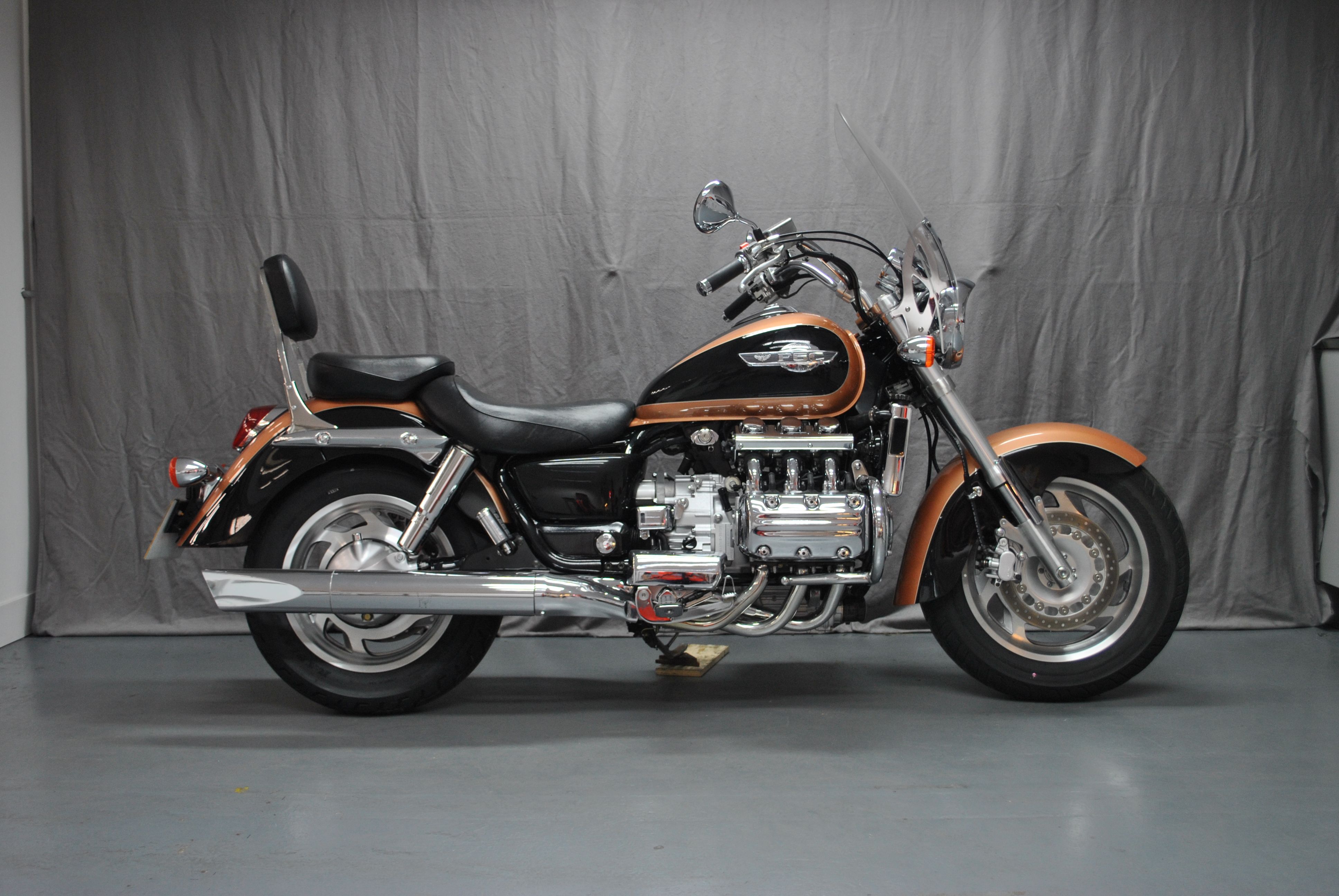 Bonhams Cars 1998 Honda 1,520cc F6C Valkyrie Frame no - Main Image