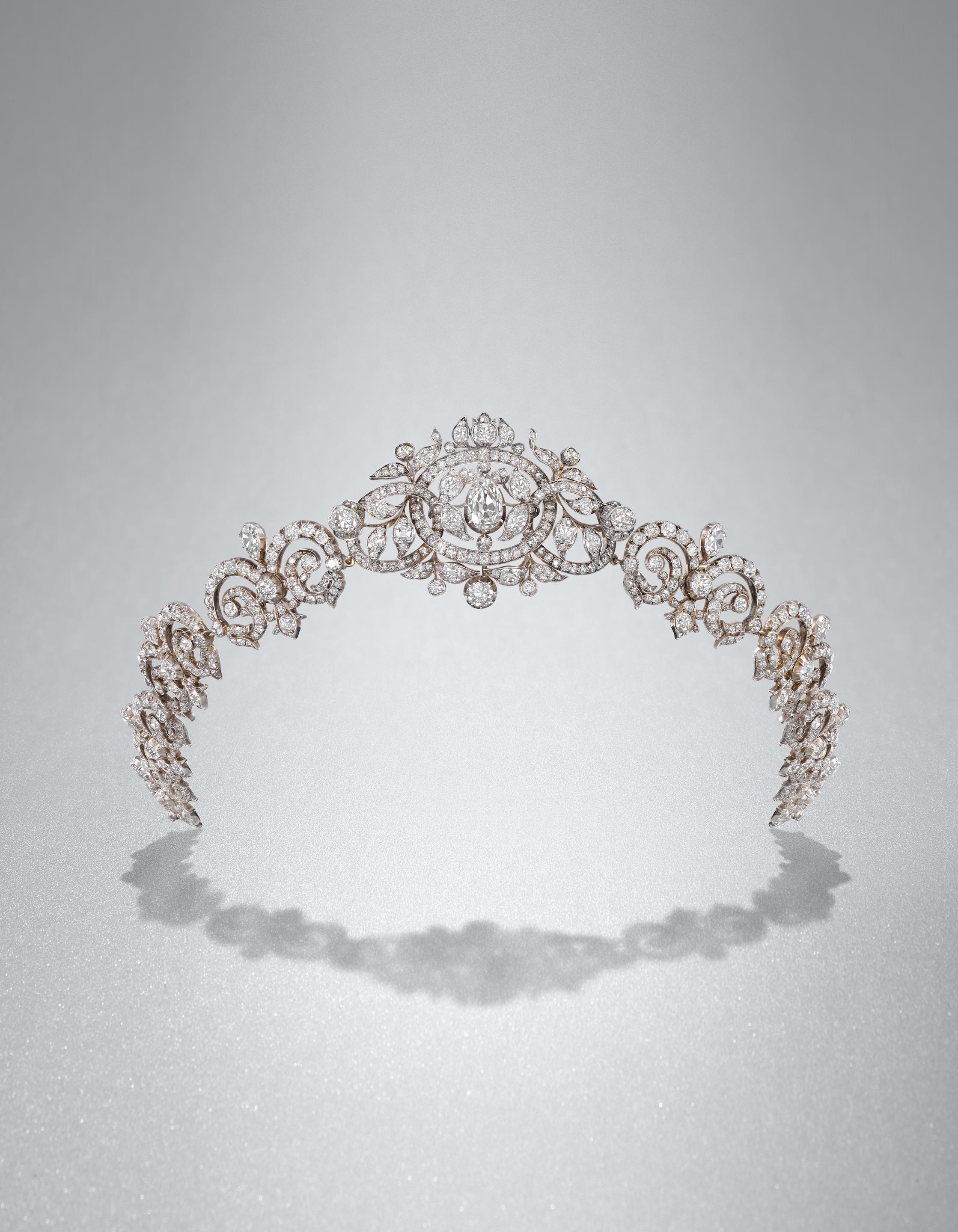 ティアラ 気品 美品 jewelry kanda 皇室 - メルカリ
