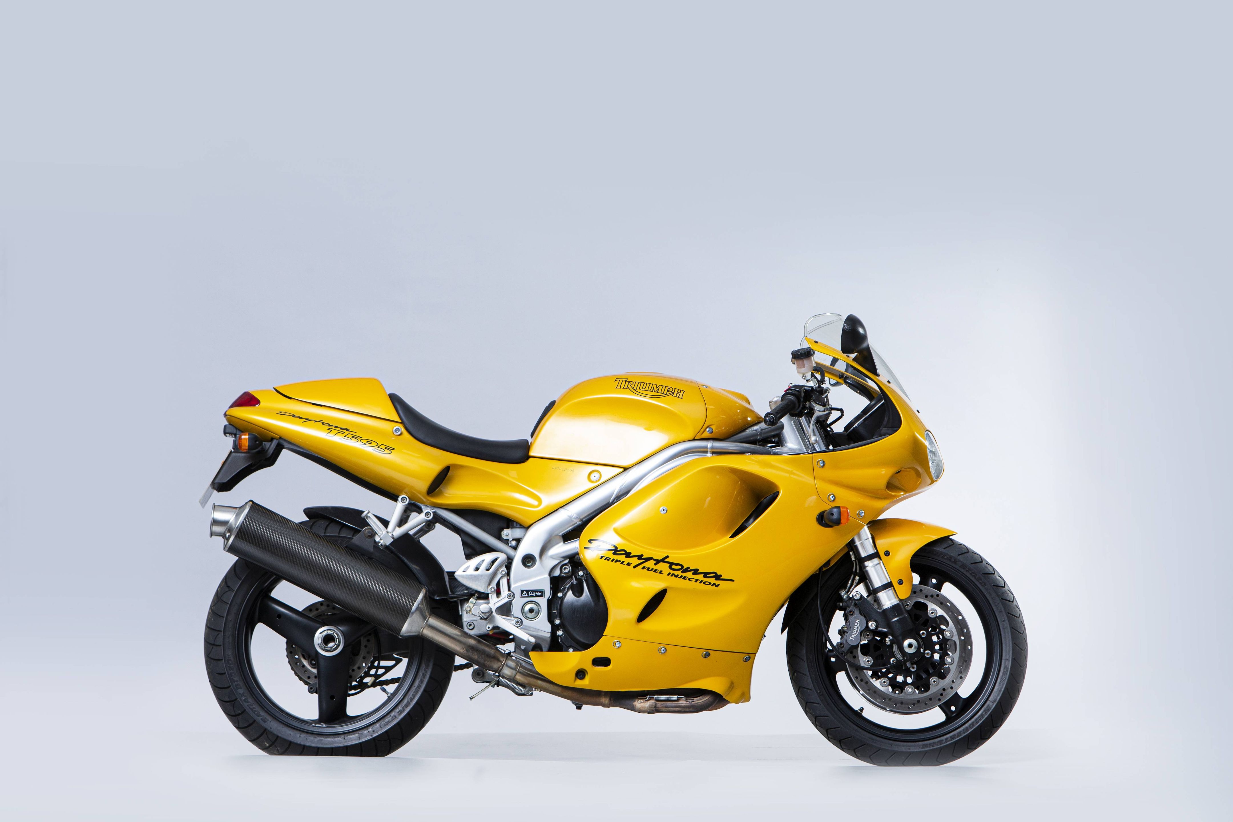 Upcoming Auctions 1997 Triumph Daytona T595 For Sale Bonhams Cars