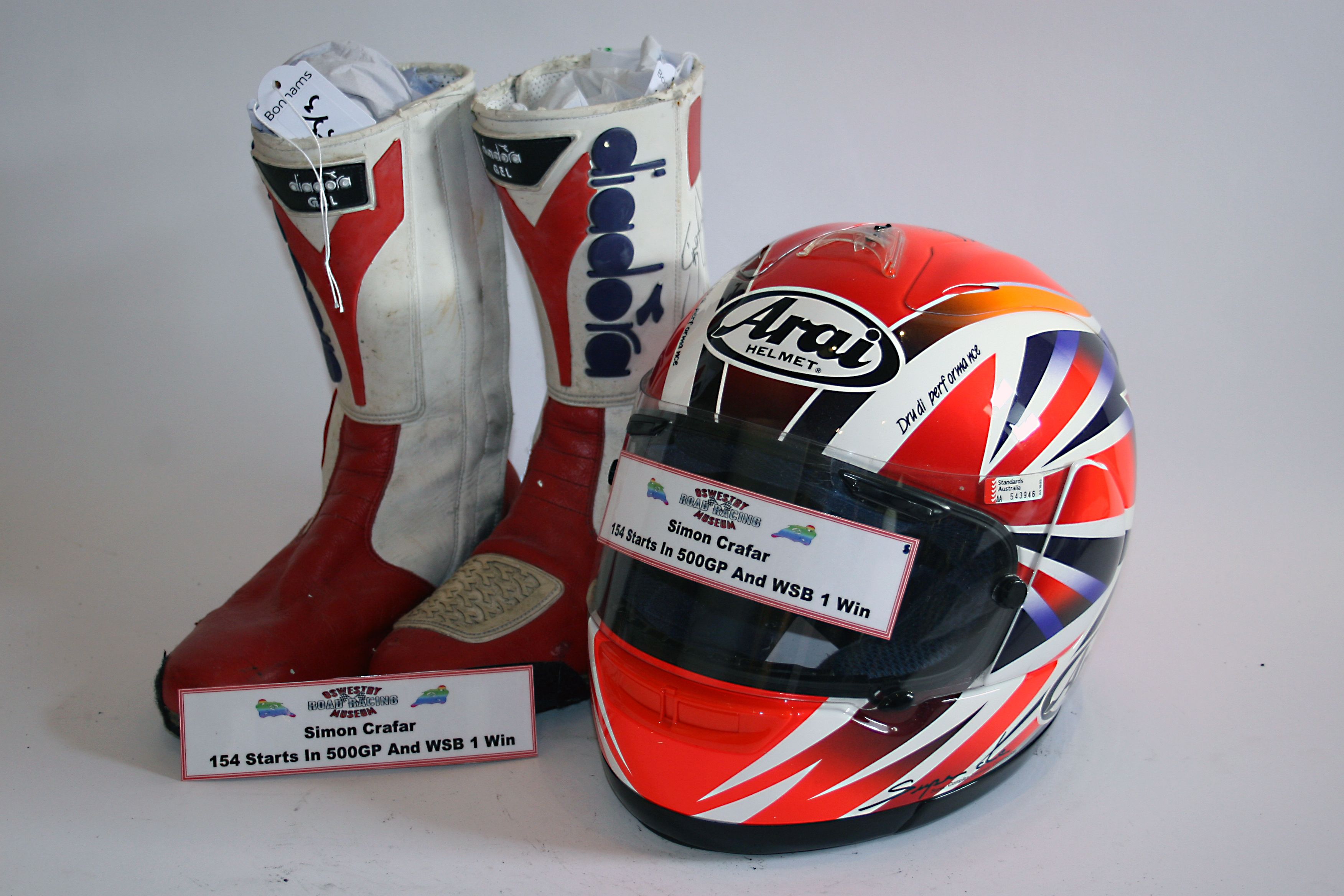 Bonhams Cars : Simon Crafar: A signed full-face RX-7XX helmet by Arai ((3)) Bonhams Cars : Simon Crafar: A signed full-face RX-7XX helmet by Arai ((3))