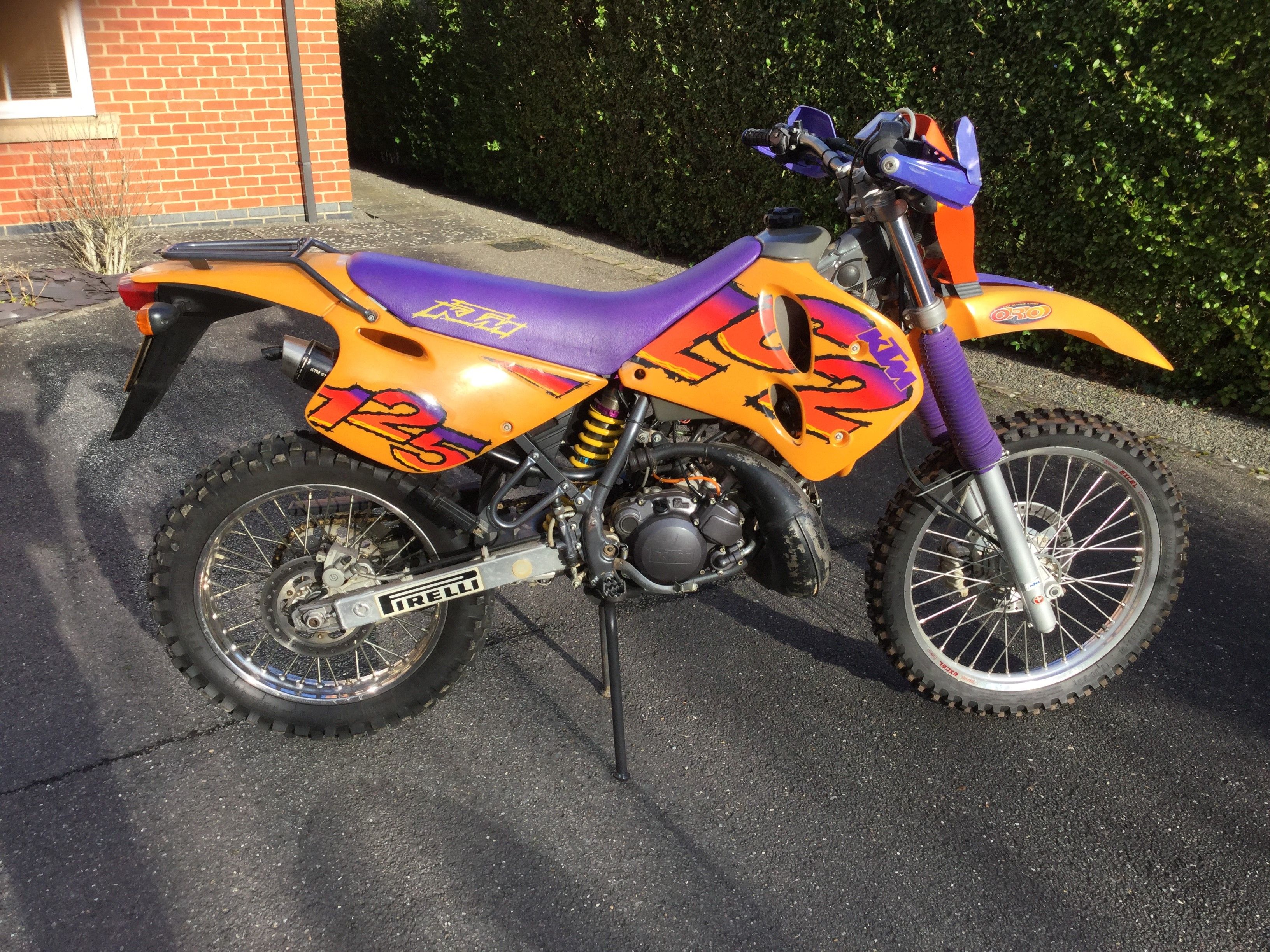 Ktm Exc 125 Enduro Moto Da Cross Ktm Moto Enduro Moto Cross 125