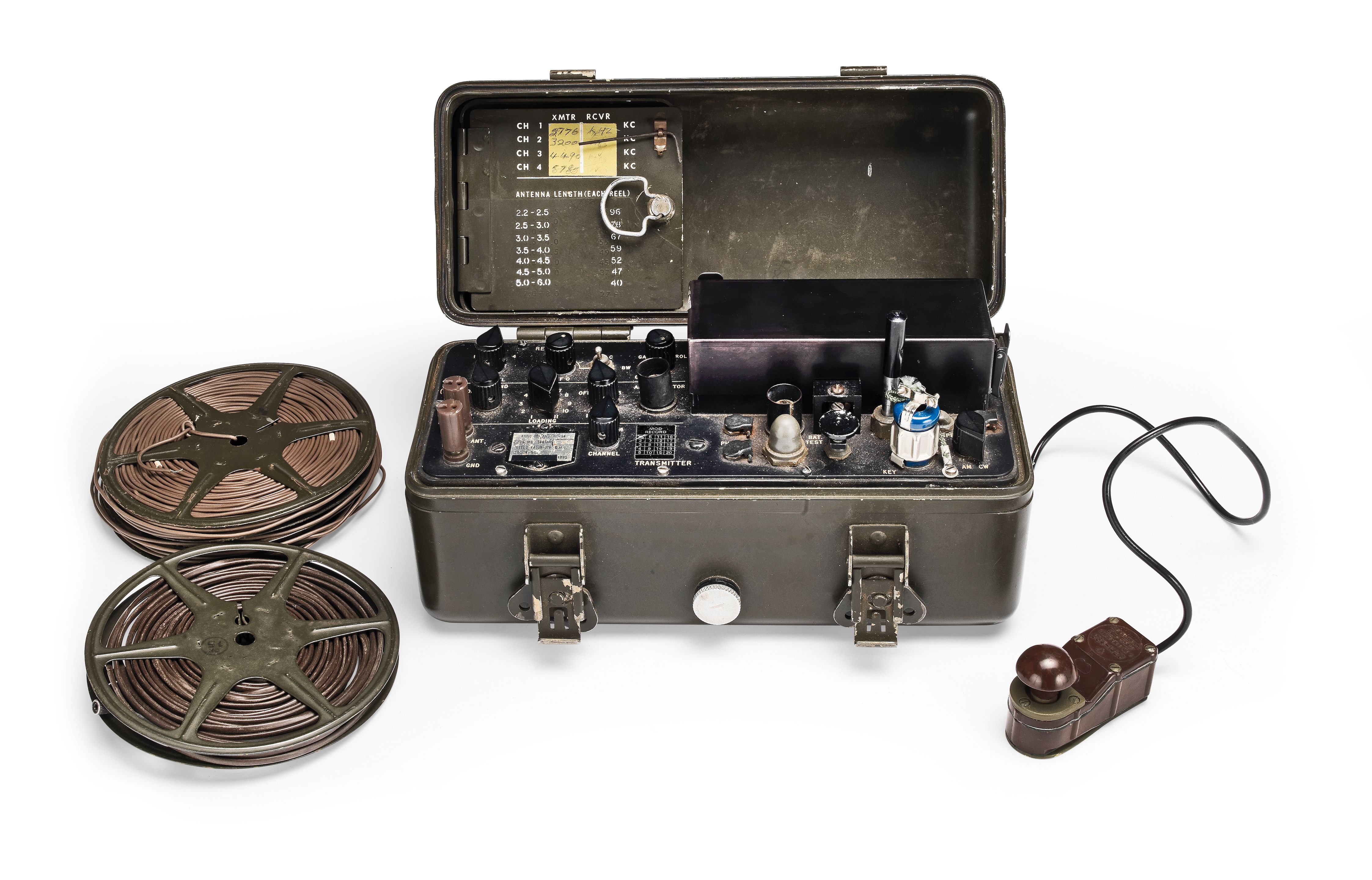 Bonhams : A RS-69 AN/PRC-64 (Delco 5300) Spy Radio, American, 1960s,