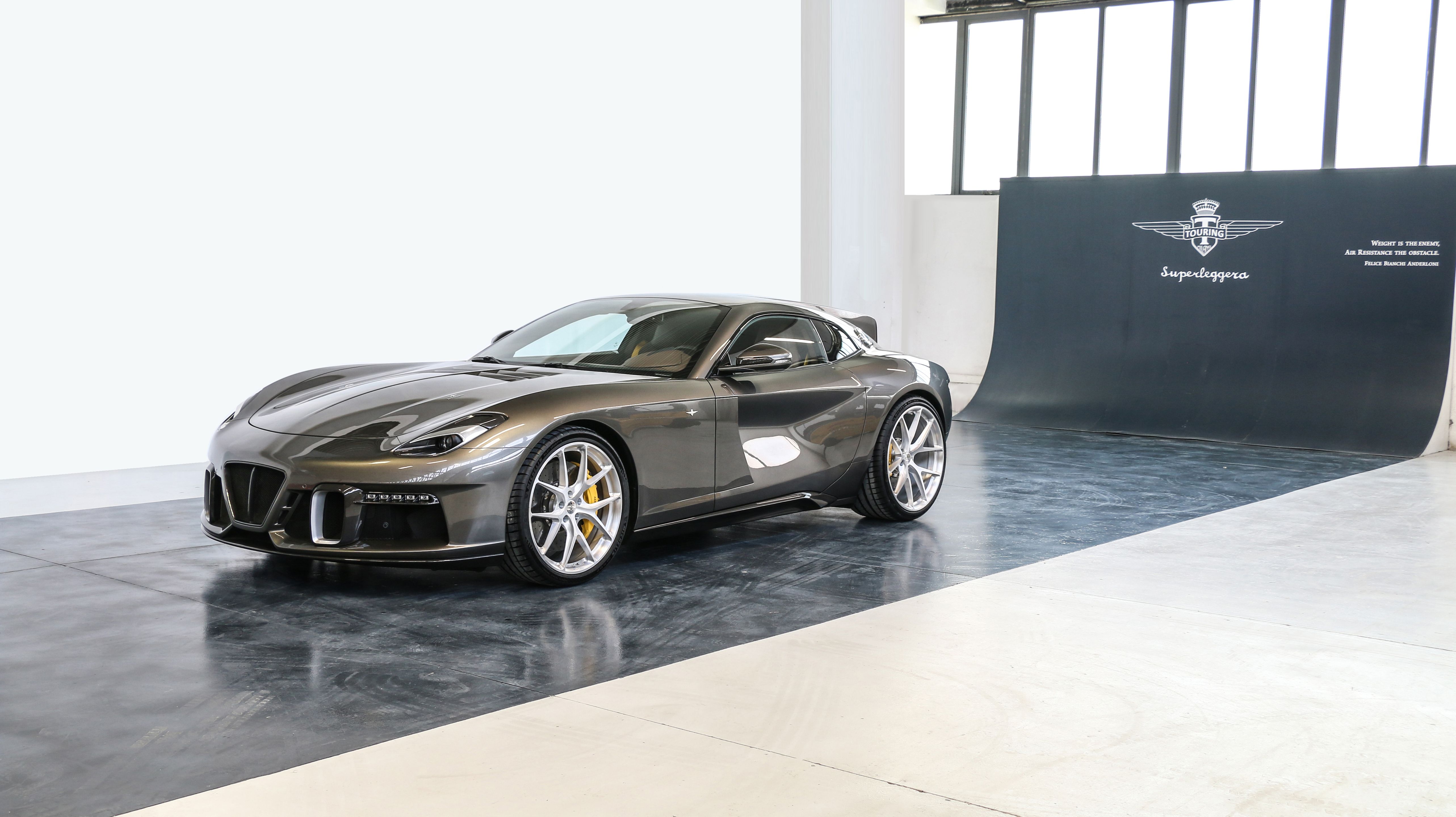 https://img1.bonhams.com/image?src=Images/live/2024-02/09/25451593-1-58.jpg
