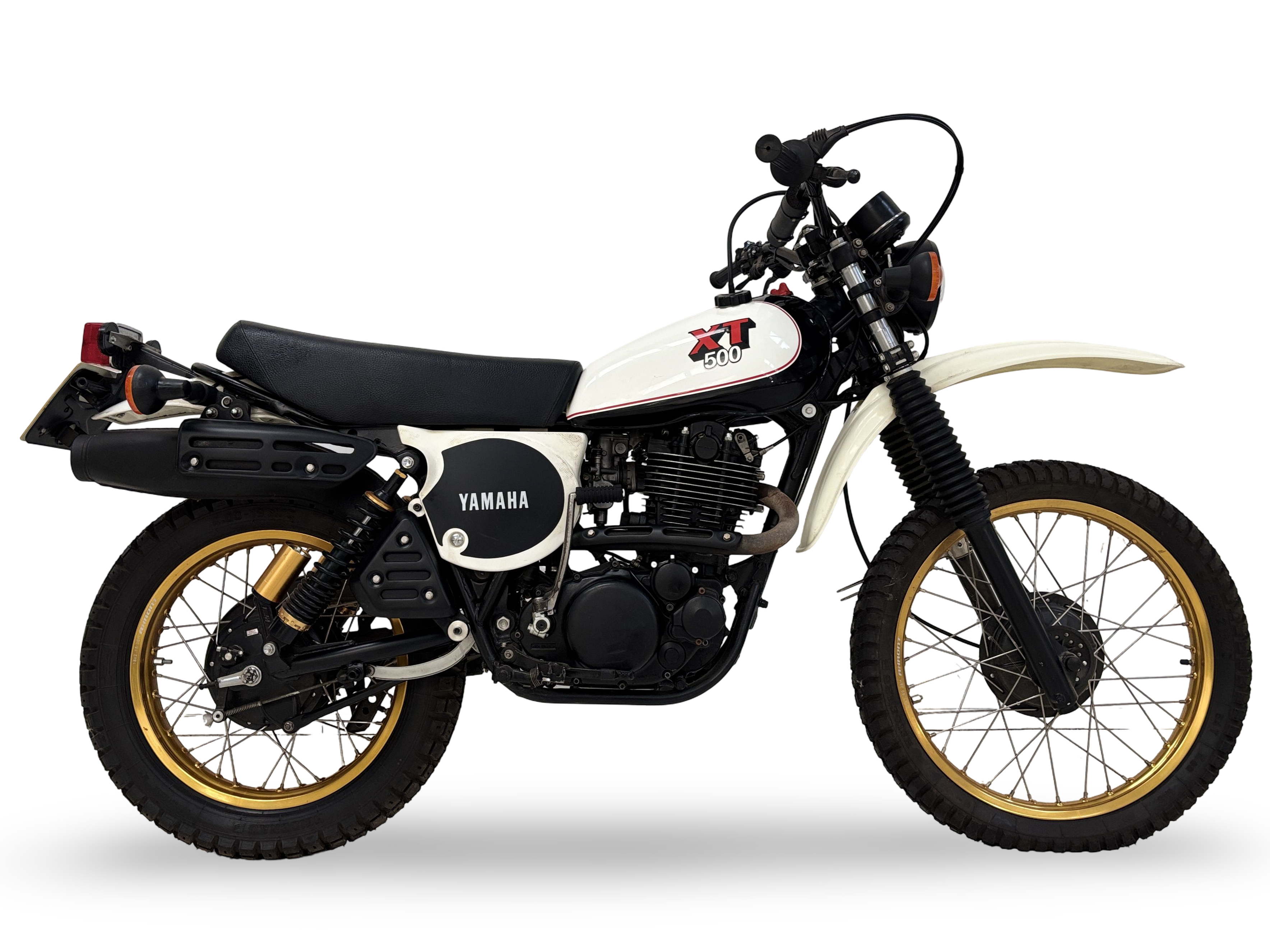山岡康子　版画　BY THE ROADSIDE 132/150 Bonhams Cars : 1981 Yamaha XT500 Frame no. *1U6-151819* Engine no