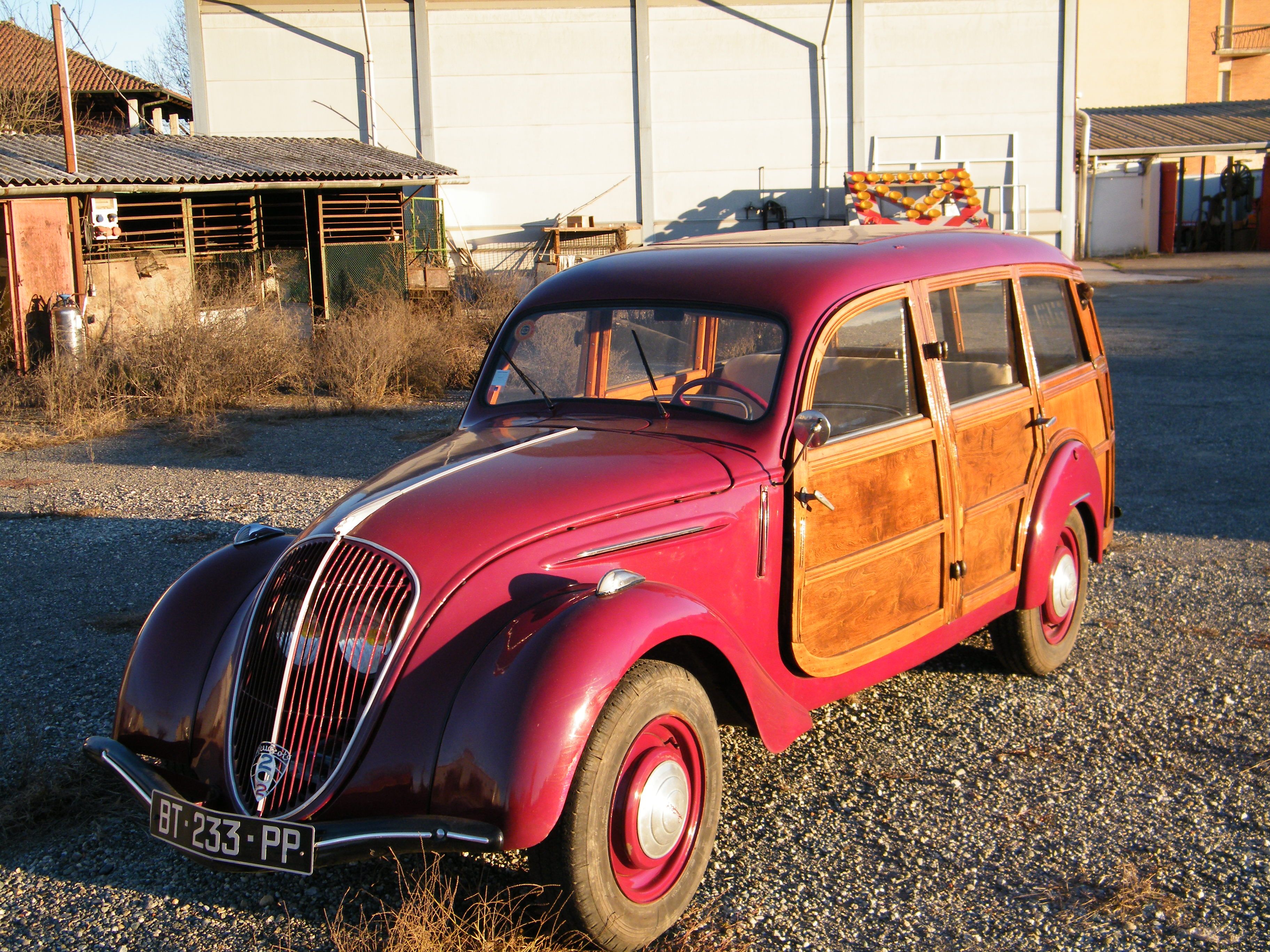 Iconic Auctioneers | 1948 Peugeot 202 Canadienne camionette boisée-Sold Iconic Auctioneers | 1948 Peugeot 202 Canadienne camionette boisée-Sold