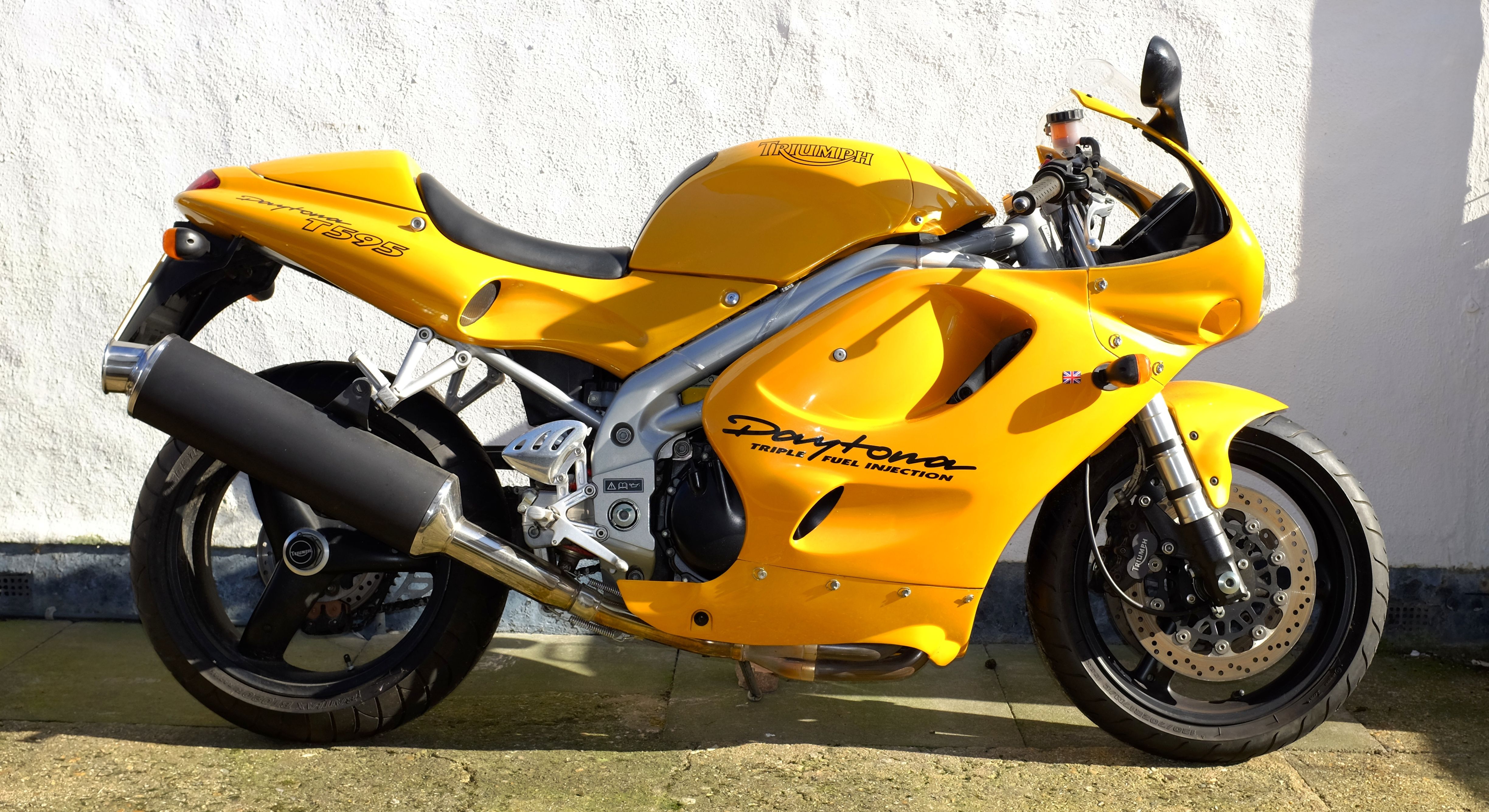 Motorbike Triumph Daytona 955i For Sale Motorcycle T595 For Sale
