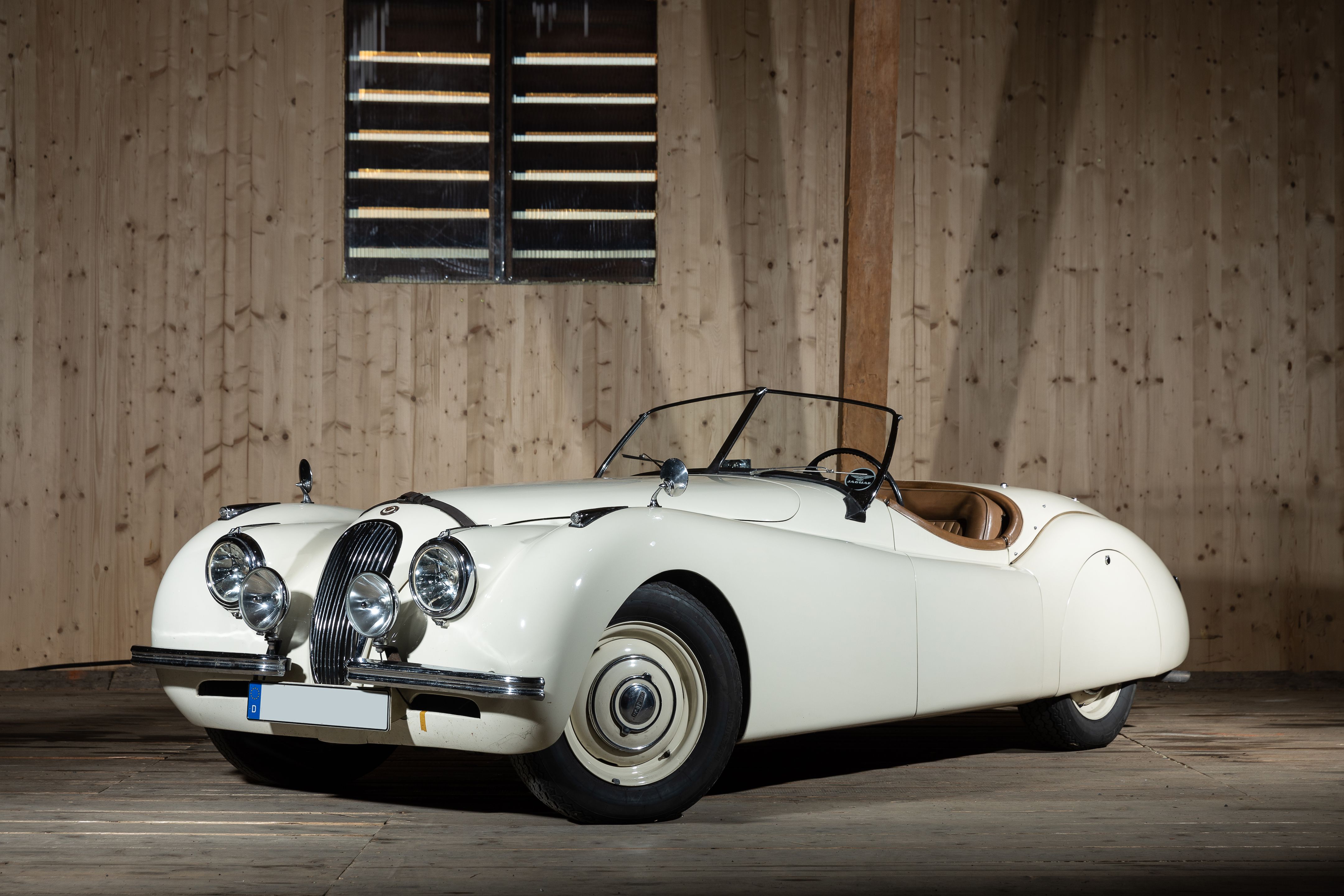 1948 Кузов из Алюминиевого Сплава Джагуар XK120 Удивляет Эксклюзивностью и Необычным Дизайном 1948 Jaguar XK120 Alloy Roadster