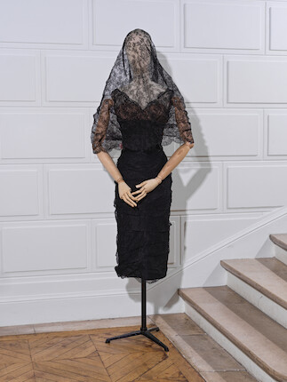 BALENCIAGA, Collection Haute Couture, Automne-Hiver 1956. Robe d